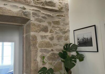 Rénovation d'un mur en pierre intérieur quartier Croix Rousse